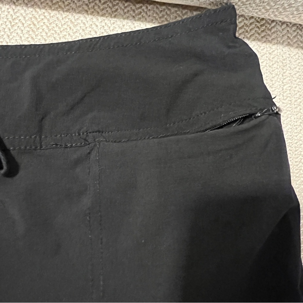 Green Tea size Medium black athletic skort - Picture 5 of 10